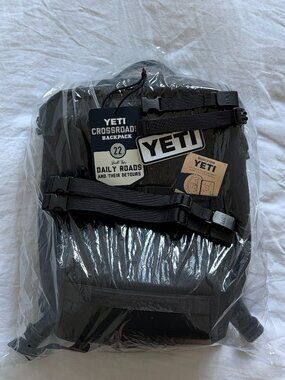 NWT! YETI Crossroads® 22L Carry On Backpack - Black
